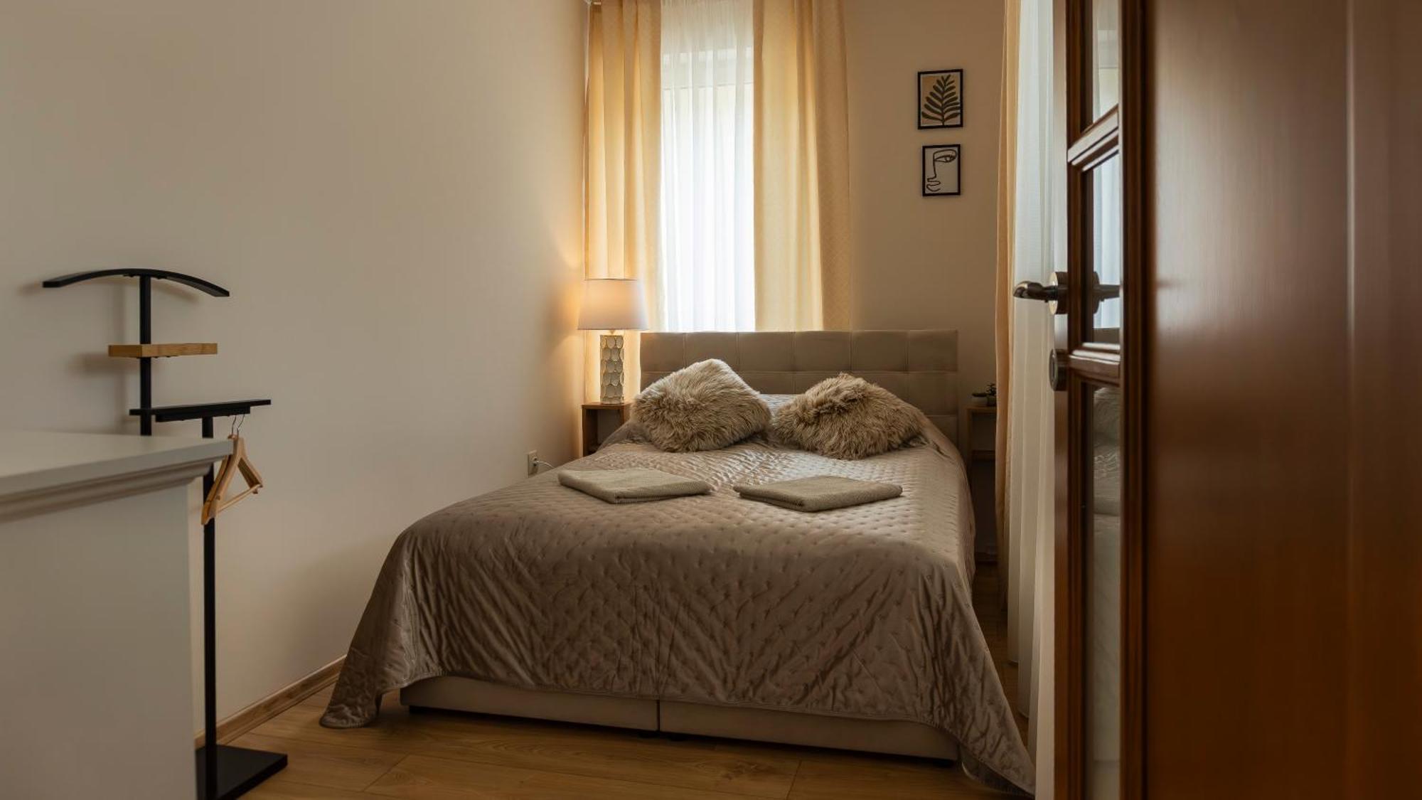 Thermal Irisz Apartman Kiskunhalas Bagian luar foto