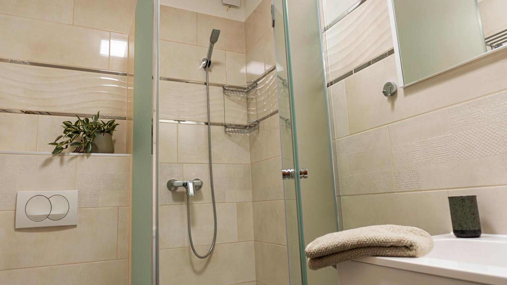 Thermal Irisz Apartman Kiskunhalas Bagian luar foto
