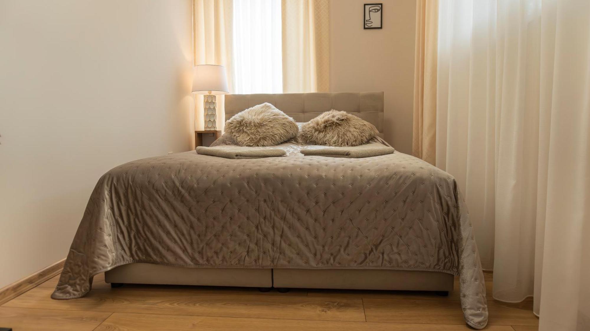 Thermal Irisz Apartman Kiskunhalas Bagian luar foto